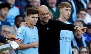 Guardiola: 'Ai không hạnh phúc ở Man City có thể rời đi' Guardiola: 'Ai không hạnh phúc ở Man City có thể rời đi'