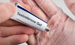 Quý bà dùng hormone nam để hồi xuân
