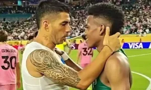 Suarez khuyên tài năng Brazil không vội bắt chước Messi