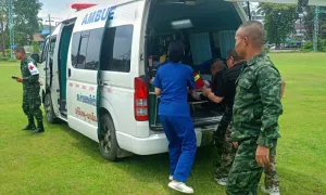 Lính Thái Lan trúng mìn khi tuần tra biên giới giáp Campuchia Lính Thái Lan trúng mìn khi tuần tra biên giới giáp Campuchia