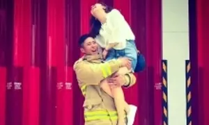 Hạnh phúc dở dang của lính cứu hỏa thiệt mạng trong vụ cháy Hong Kong